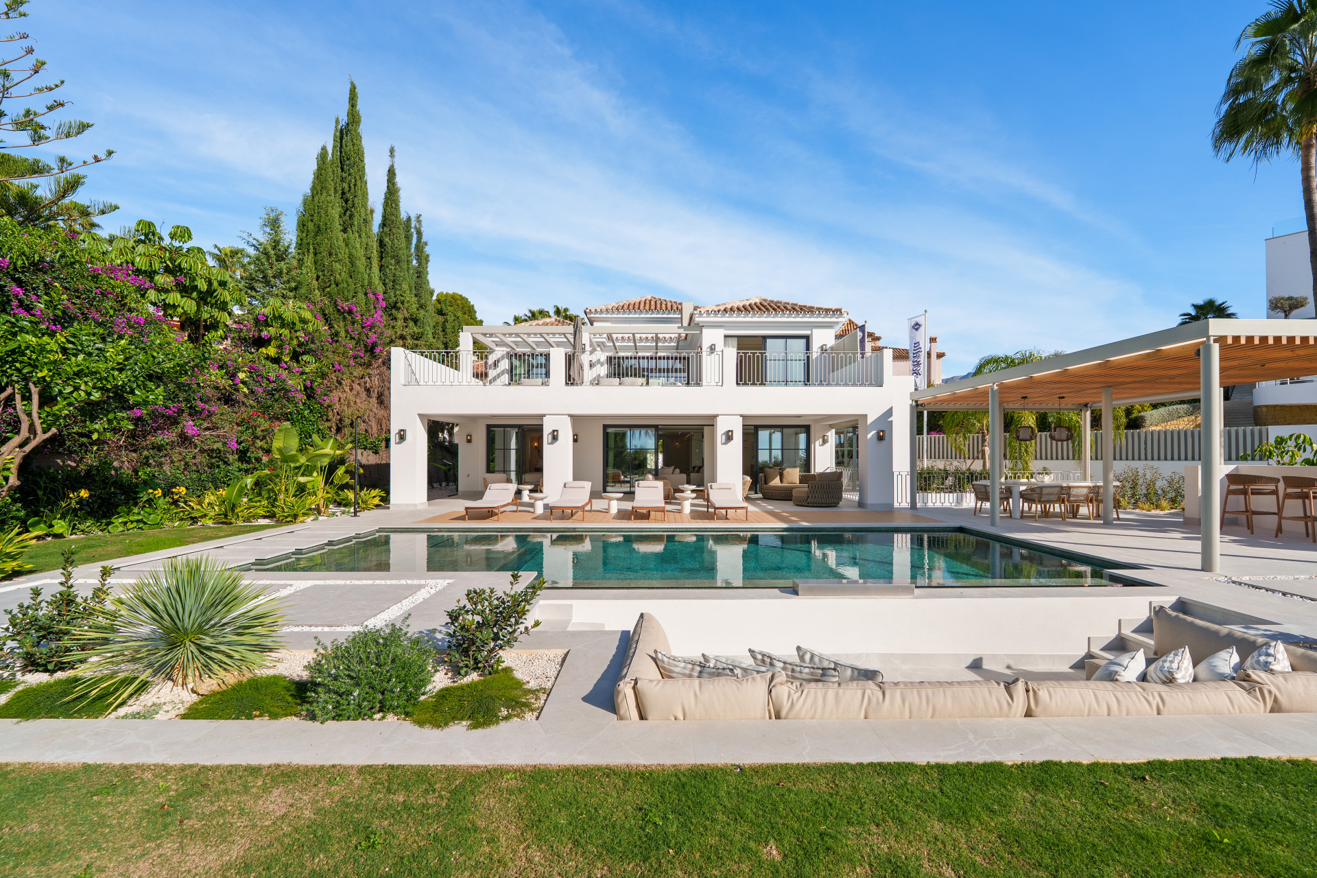 5 Bedroom Villa in El Herrojo, Benahavís