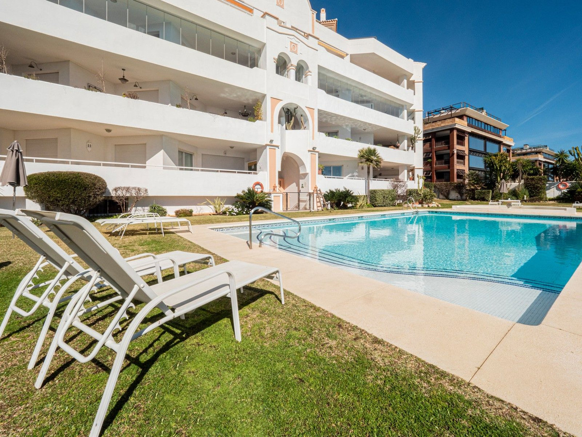 2 Bedroom Apartment in Puerto Banús
