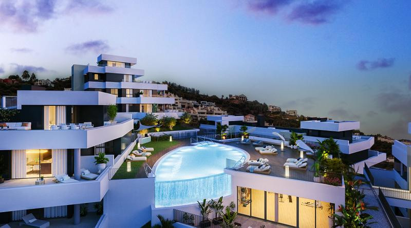 3 Bedroom Apartment in Los Altos de Los Monteros, Marbella Este