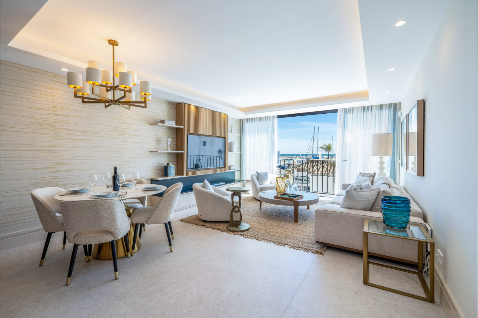 2 Bedroom Apartment in Puerto Banús, Marbella