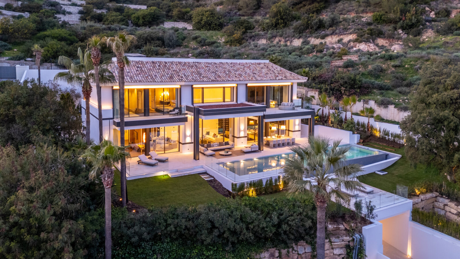 6 Bedroom Villa in In Marbella’s, Marbella’s Golden Mile