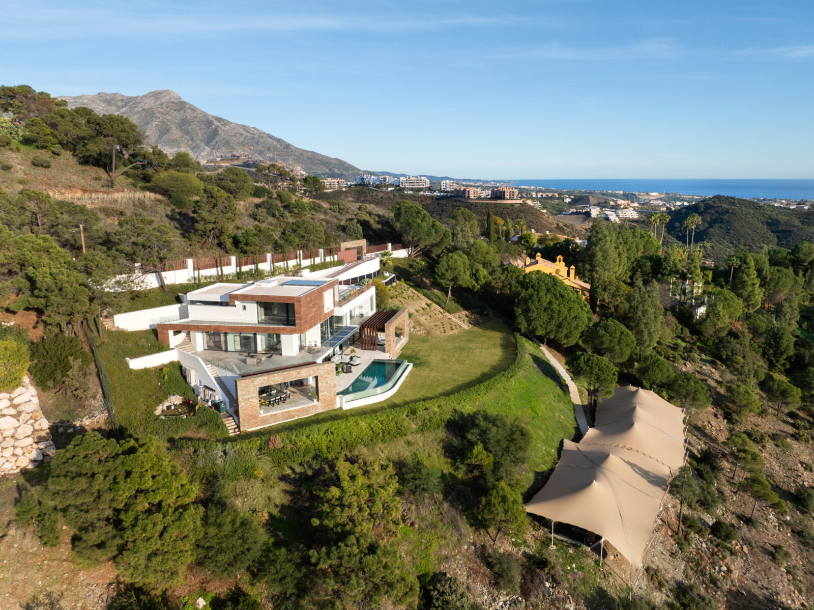 5 Bedroom Villa in El Madroñal, Benahavís