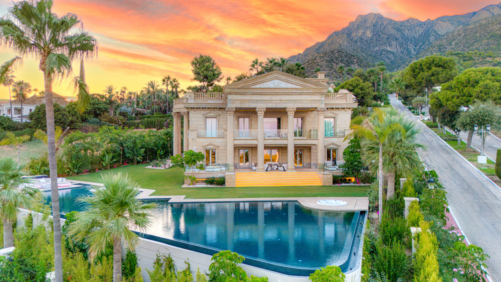 7 Bedroom Villa in In Marbella’s, Marbella’s Golden Mile