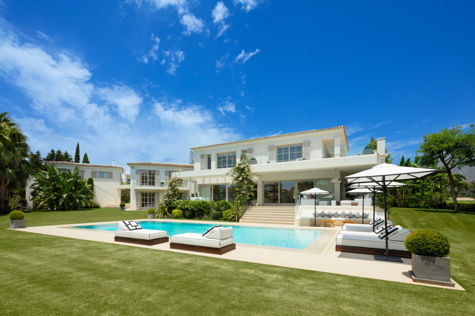 6 Bedroom Villa in Nueva Andalucía, Marbella