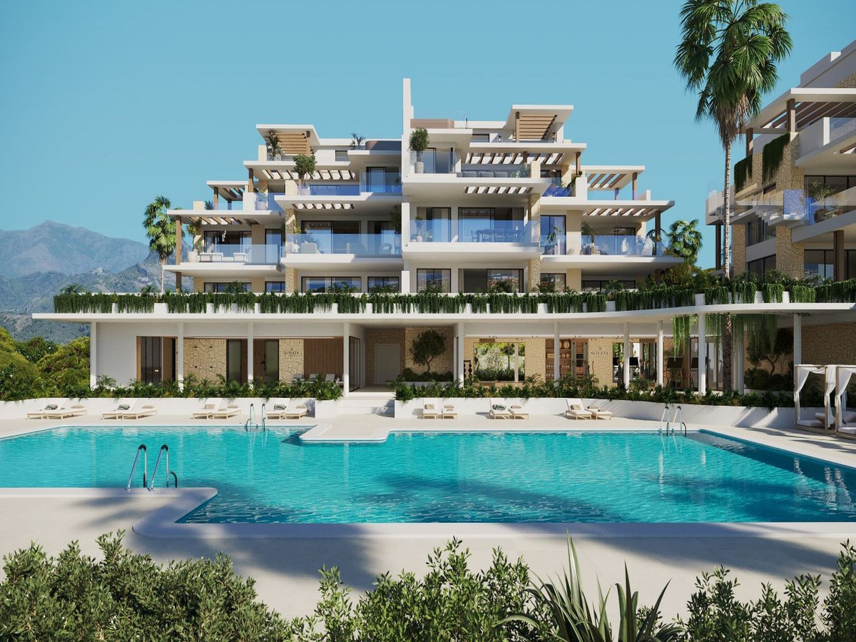 2 Bedroom Apartment in Estepona