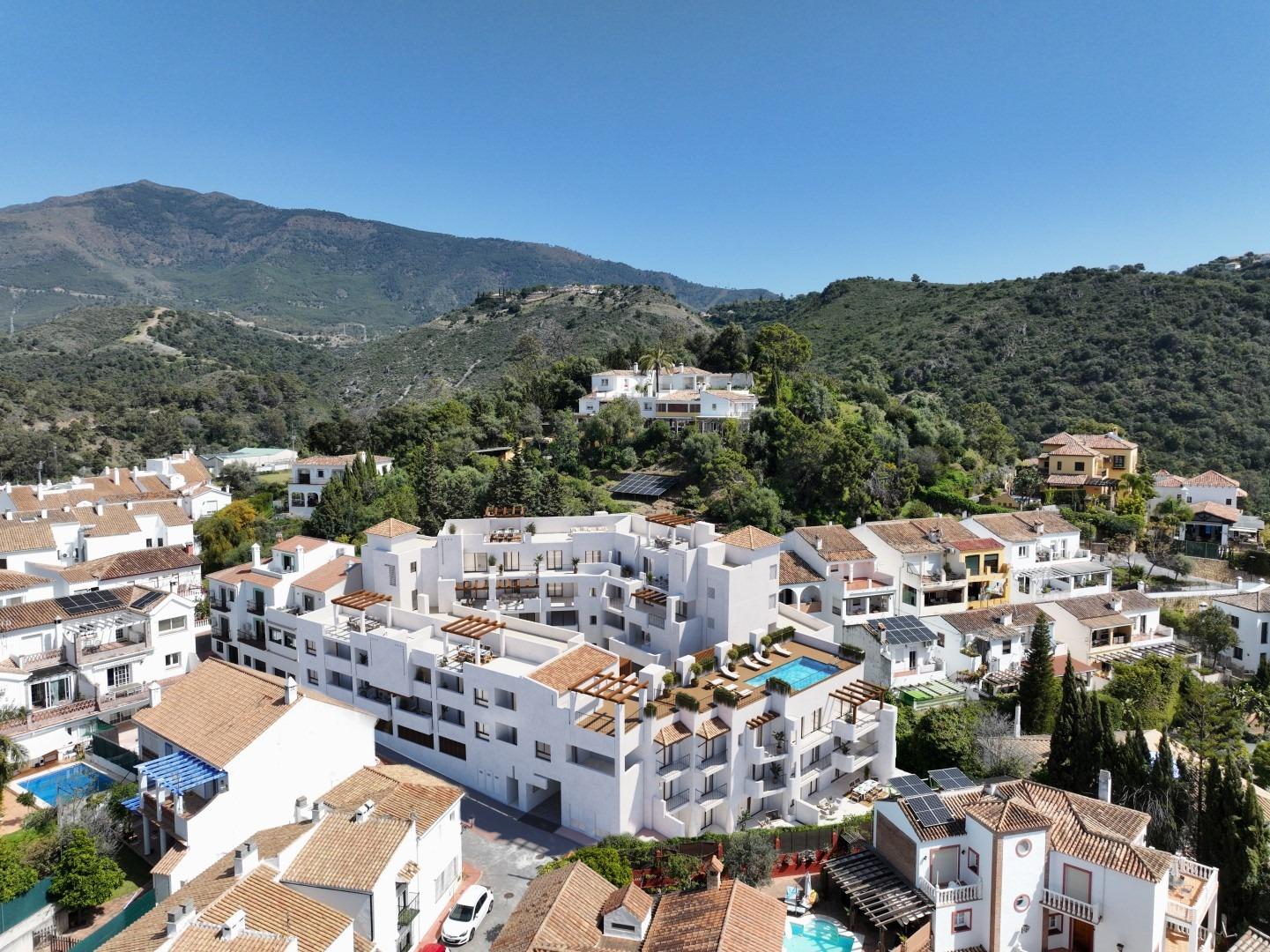 3 Bedroom Apartment in Pueblo, Benahavís