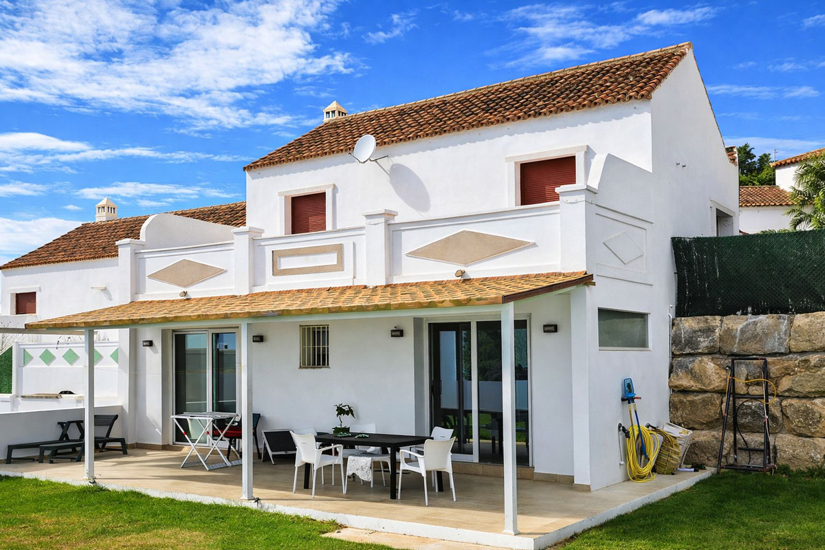 2 Bedroom Villa in Casares Playa