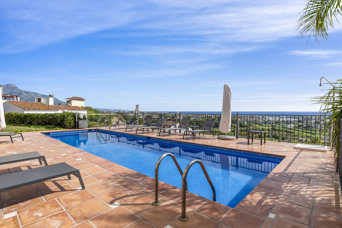 4 Bedroom Villa in Inland, Los Almendros