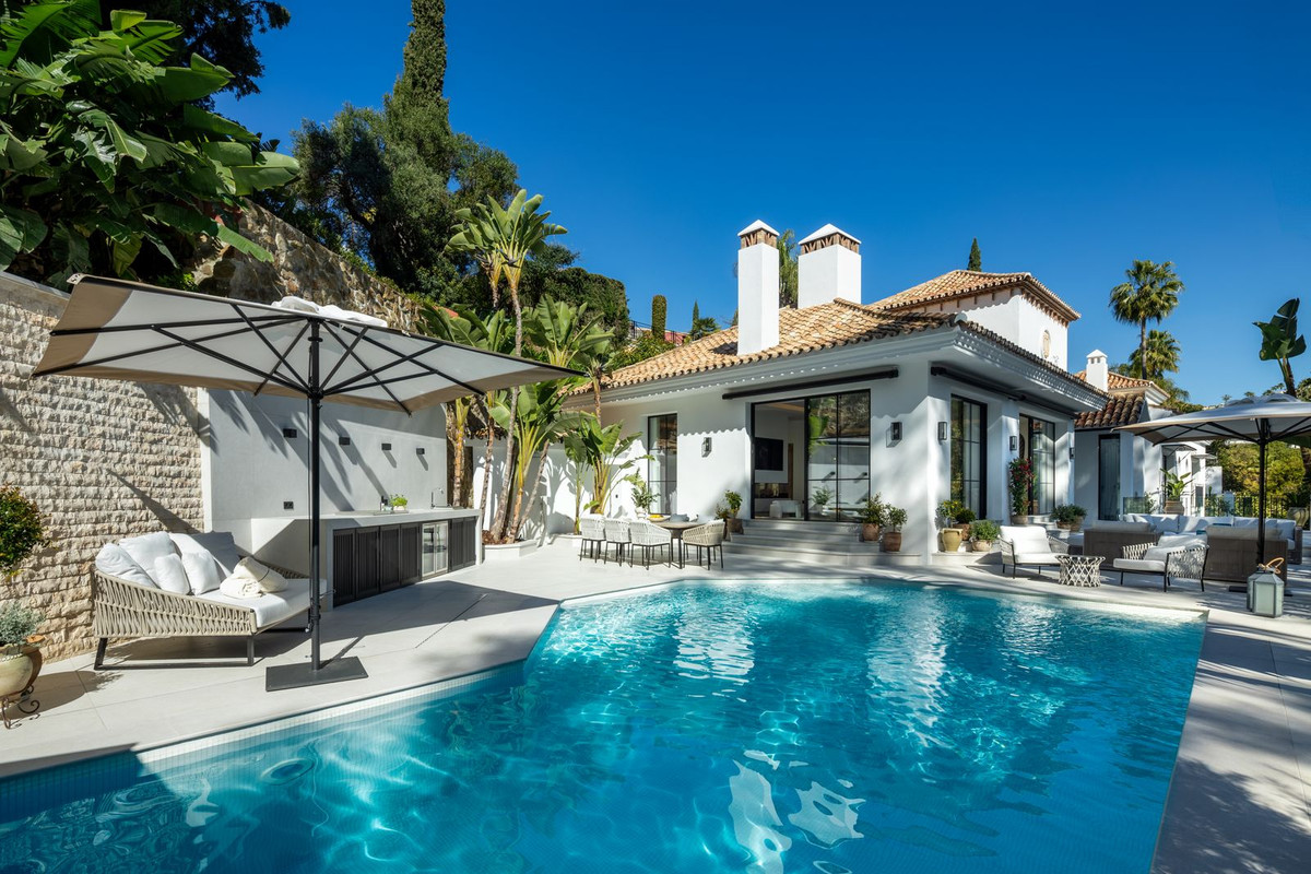 5 Bedroom Villa in Benahavís