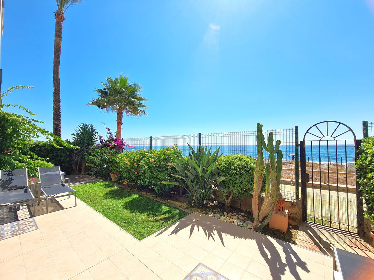 3 Bedroom Villa in Casares Playa
