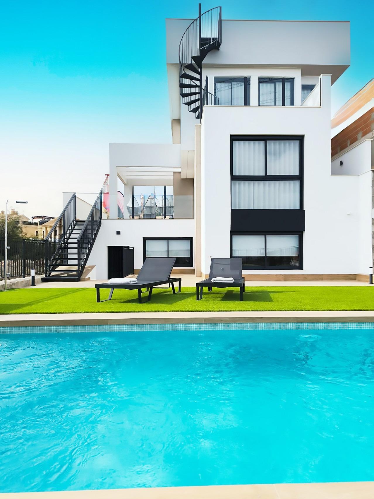 6 Bedroom Villa in Algorfa, Costa Blanca