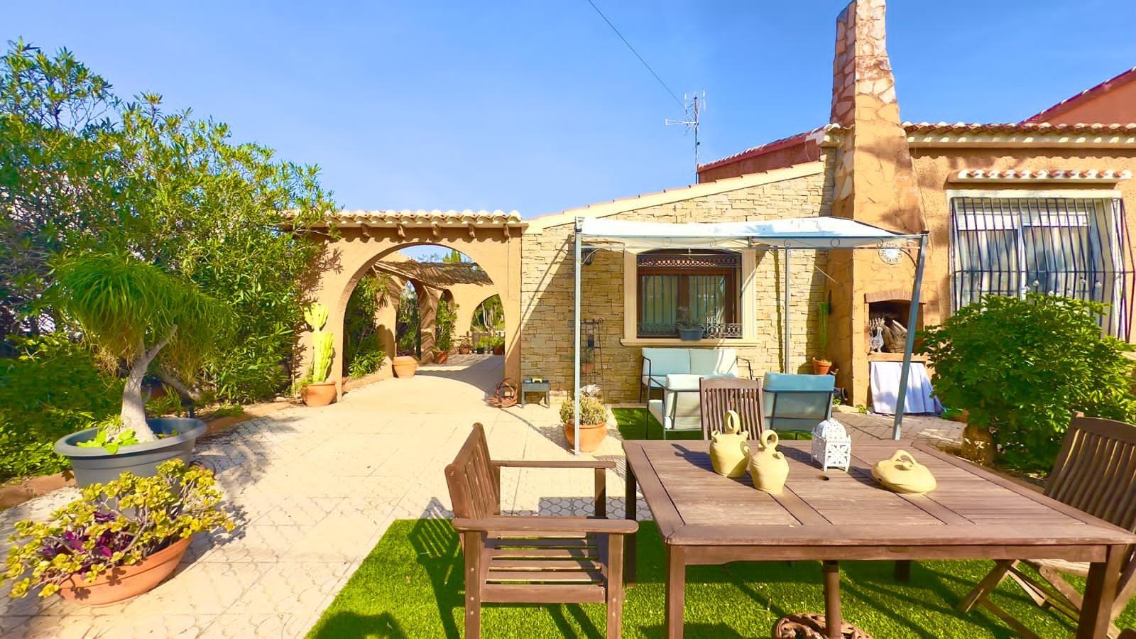 3 Bedroom Villa in Costa Blanca, Torrevieja