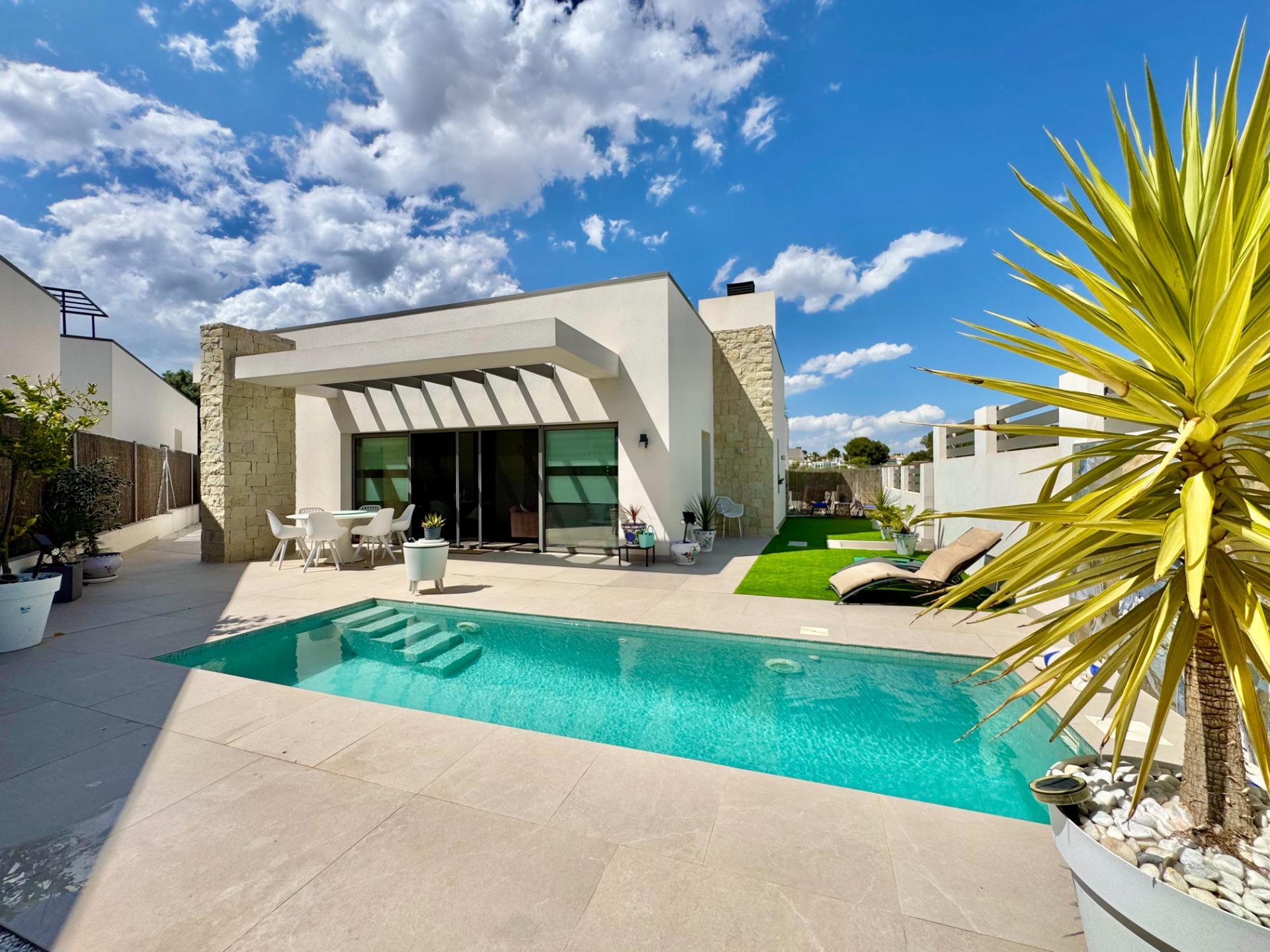 3 Bedroom Villa in Costa Blanca, San Miguel de Salinas