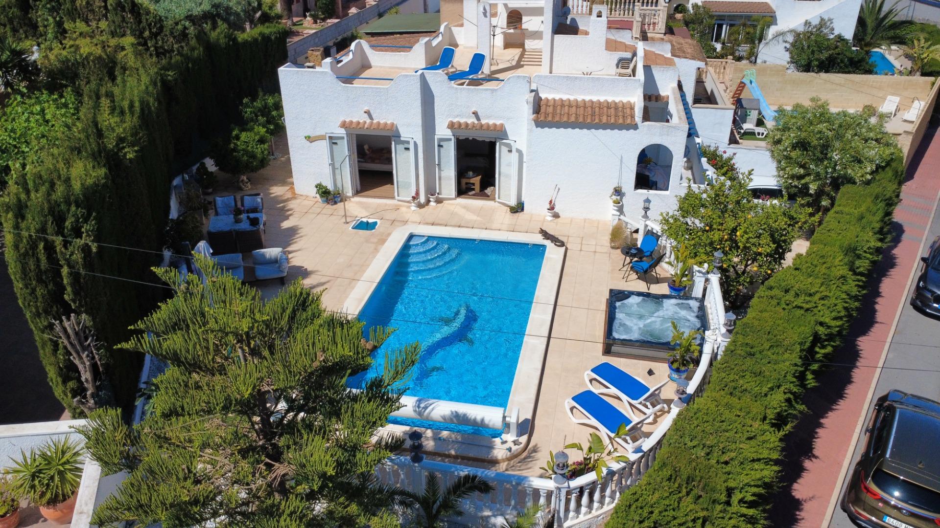 2 Bedroom Semi-Detached House in Costa Blanca, Torrevieja