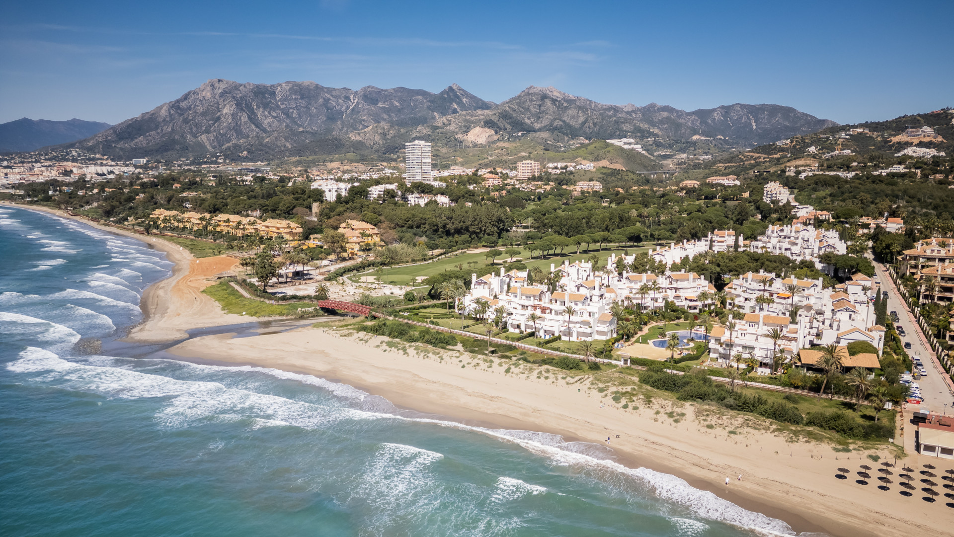 3 Bedroom Apartment in Los Monteros Palm Beach, Marbella East