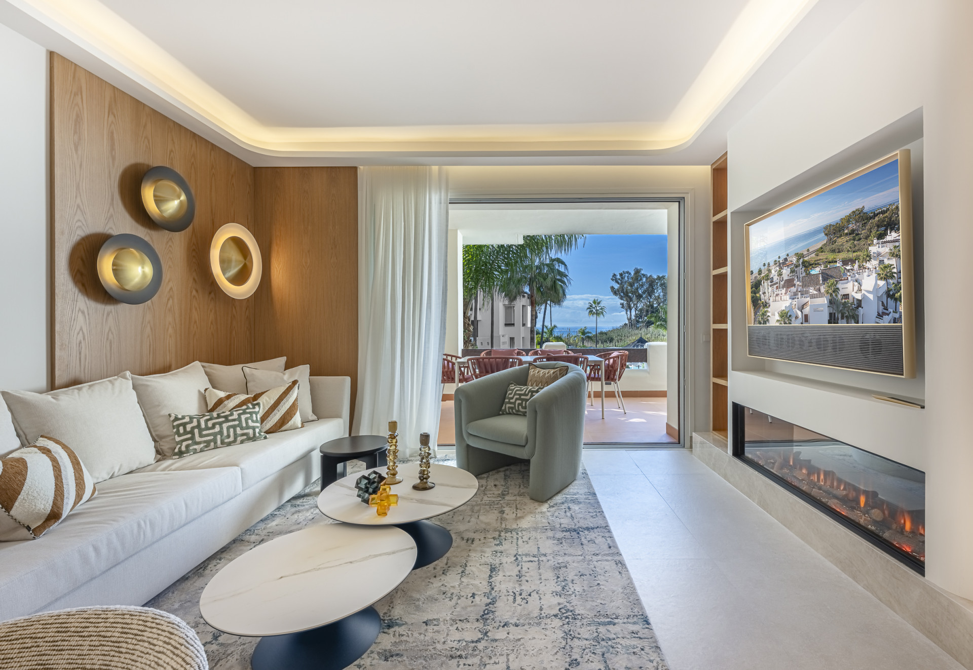 3 Bedroom Apartment in Bahía del Velerín, Estepona
