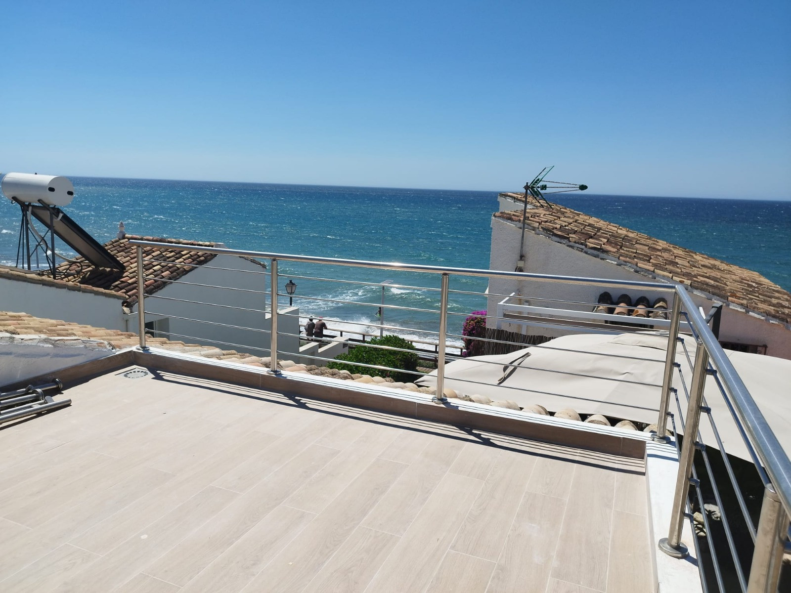 4 Bedroom Semi-Detached House in Guadalmansa Playa, Estepona