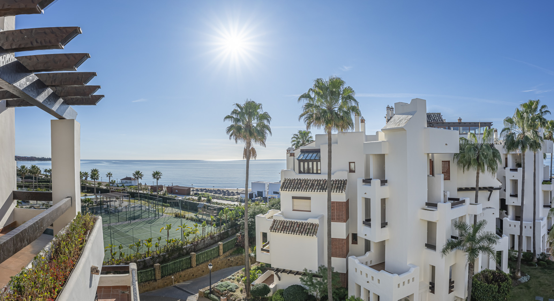 3 Bedroom Apartment in Bahía del Velerín, Estepona East