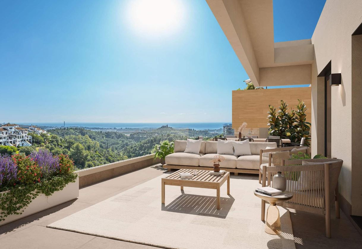 3 Bedroom Penthouse in Los Altos de Los Monteros, Marbella Este