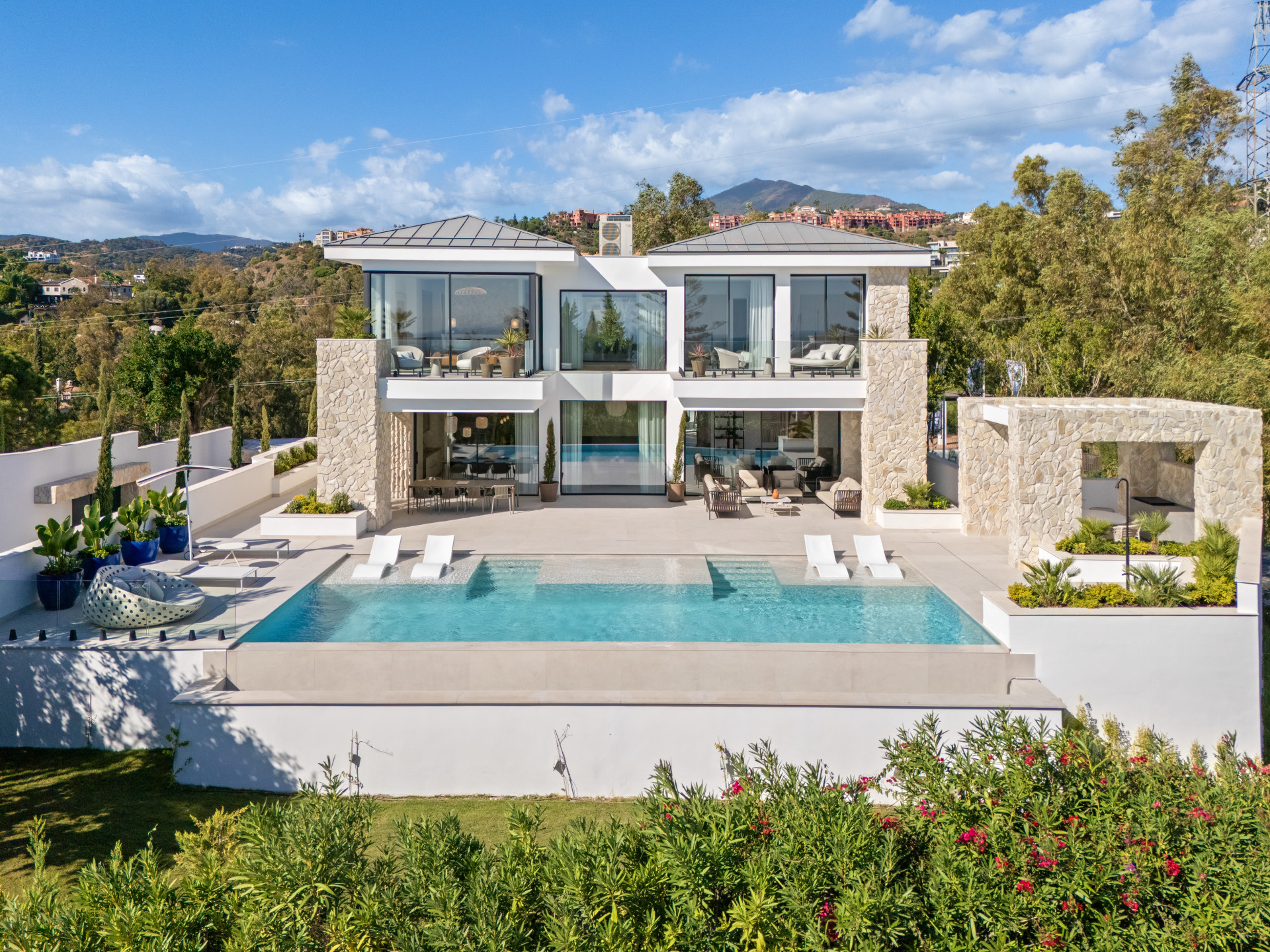 5 Bedroom Villa in La Quinta, Benahavís