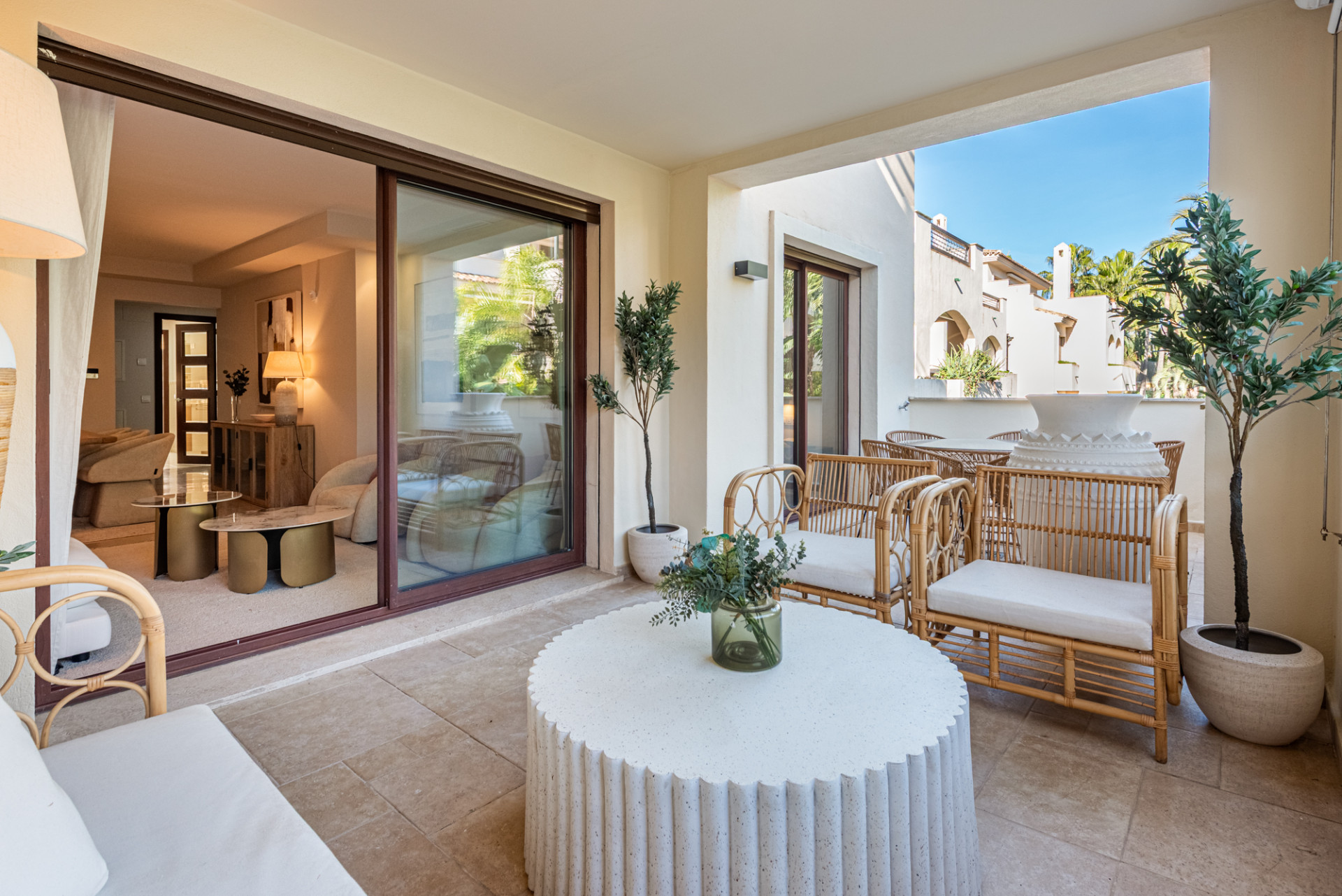 2 Bedroom Apartment in Medina de Banús, Nueva Andalucía