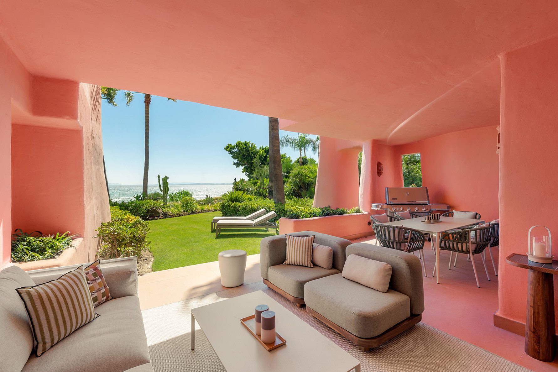 3 Bedroom Apartment in Cabo Bermejo, Estepona East