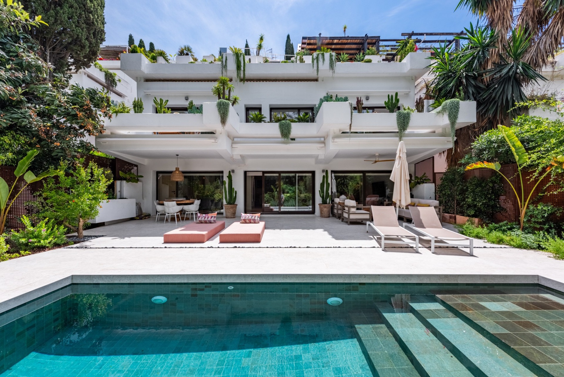 3 Bedroom Duplex in Kings Hills, Marbella’s Golden Mile, Marbella