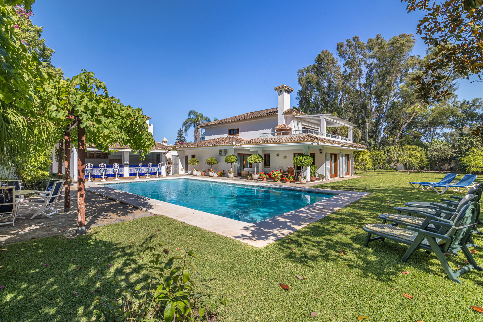 5 Bedroom Villa in Estepona East