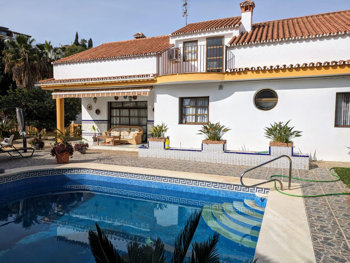 5 Bedroom Villa in Benalmadena