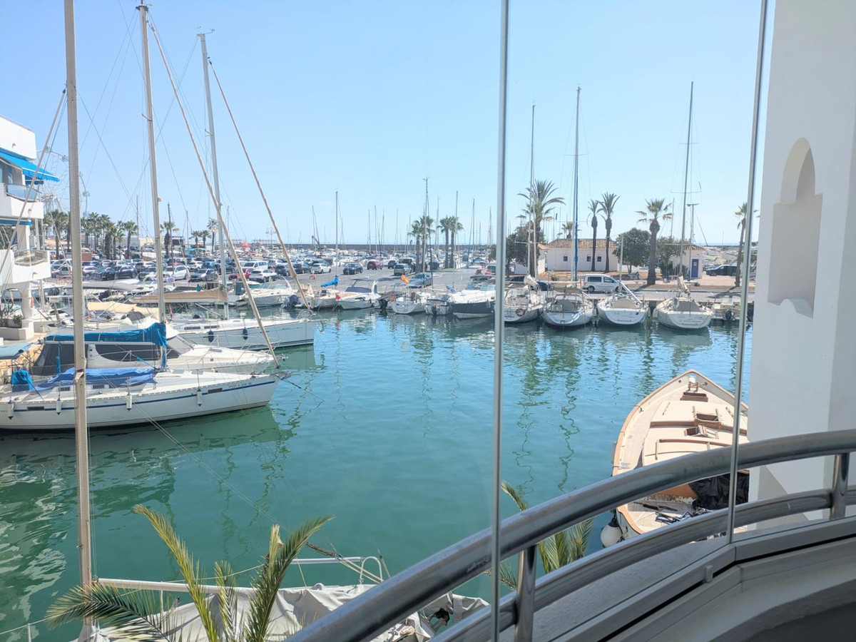 2 Bedroom Apartment in Benalmadena