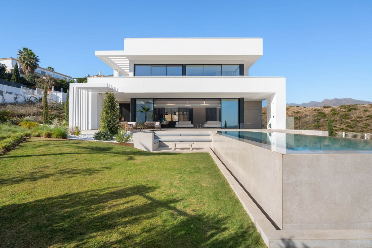 4 Bedroom Villa in La Cala Golf, Mijas
