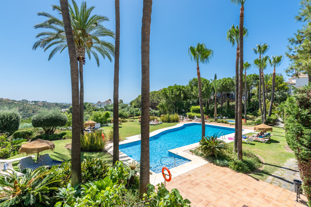 2 Bedroom Apartment in Benahavís