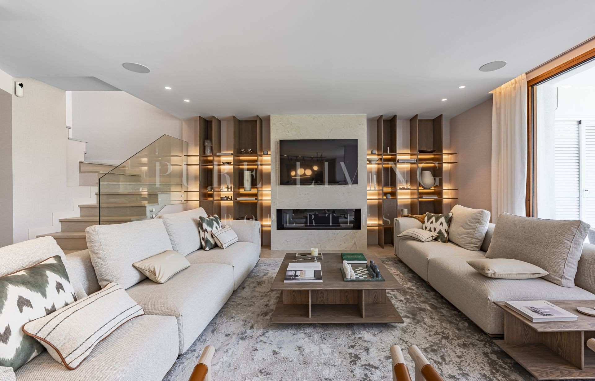 4 Bedroom Duplex in Alcores del Golf, Nueva Andalucía