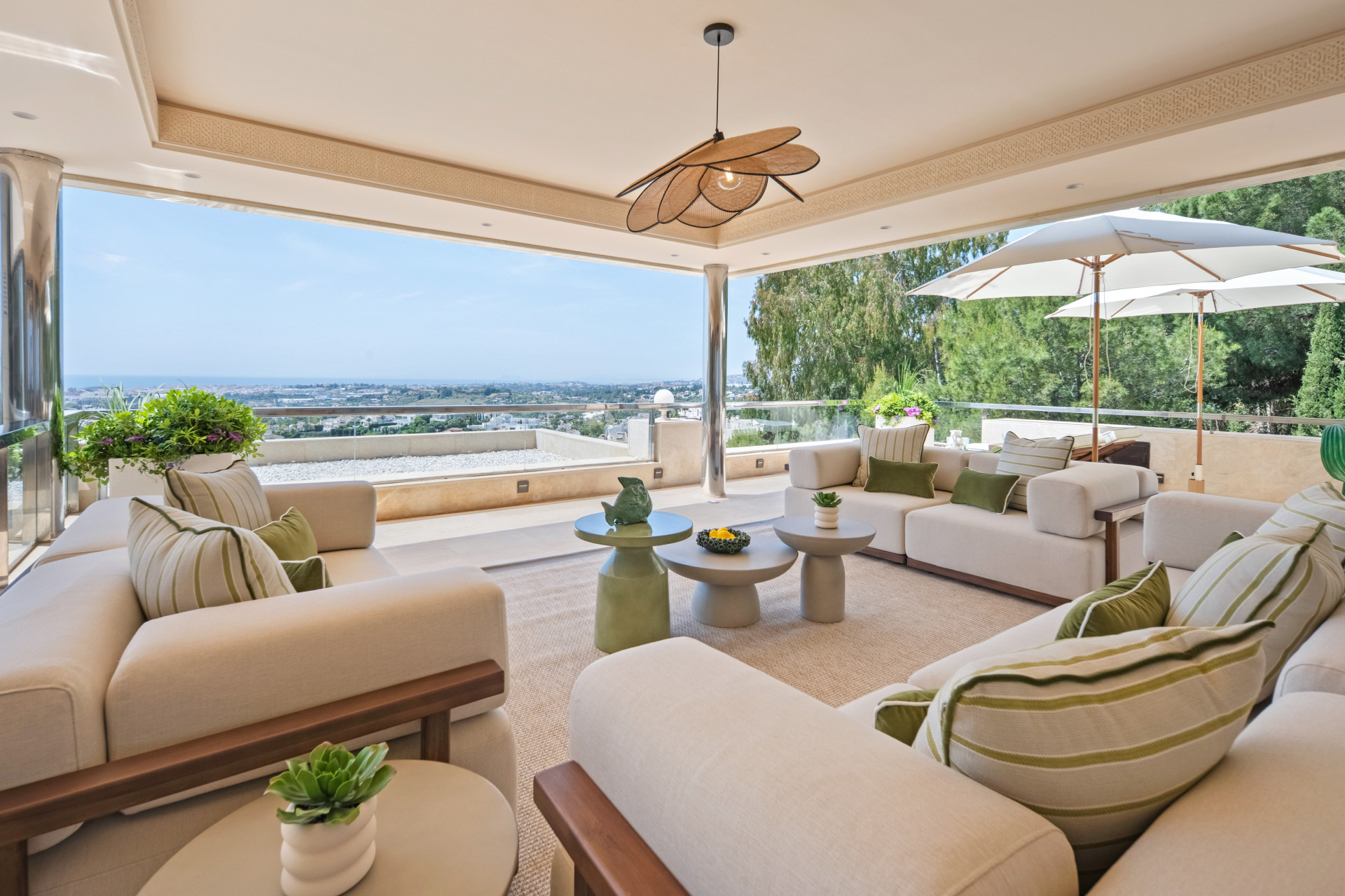 5 Bedroom Penthouse in Los Arrayanes, Marbella