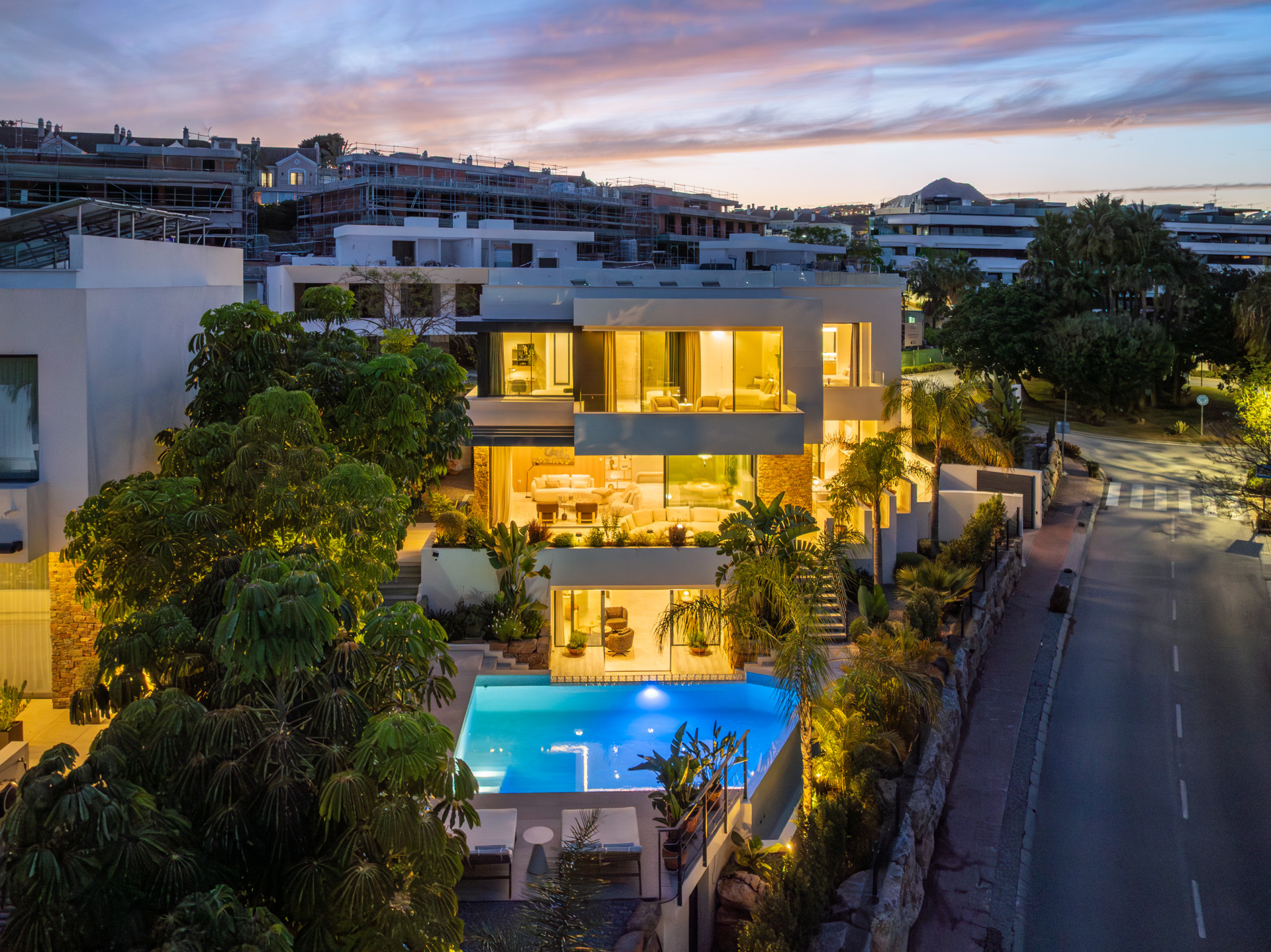 4 Bedroom Villa in Estepona, New Golden Mile